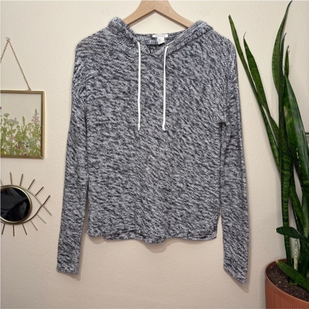 5/$15 | Forever 21 | Pullover Hoodie